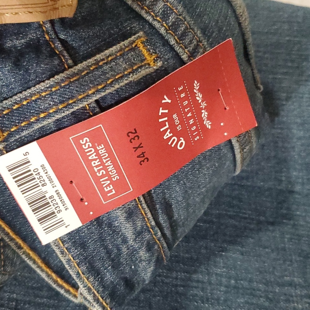 Levi Strauss &  Co. Signature Jeans 34x32